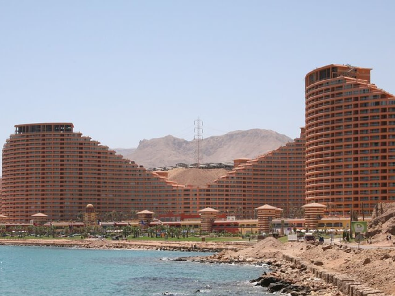 Day Tour to the Red Sea – El Ain El Sokhna from Cairo