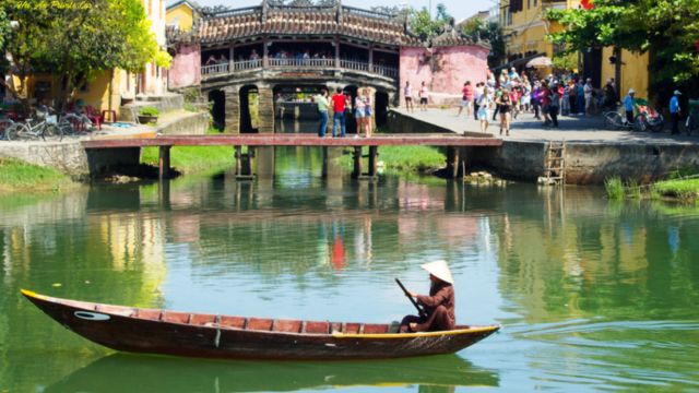 Classic Walking Tour in Hoi An 2