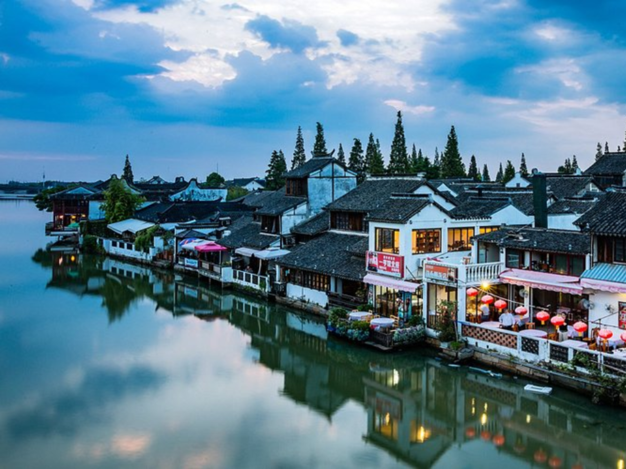 Zhujiajiao Water Town Half-Day Tour with Boat Ride from Shanghai