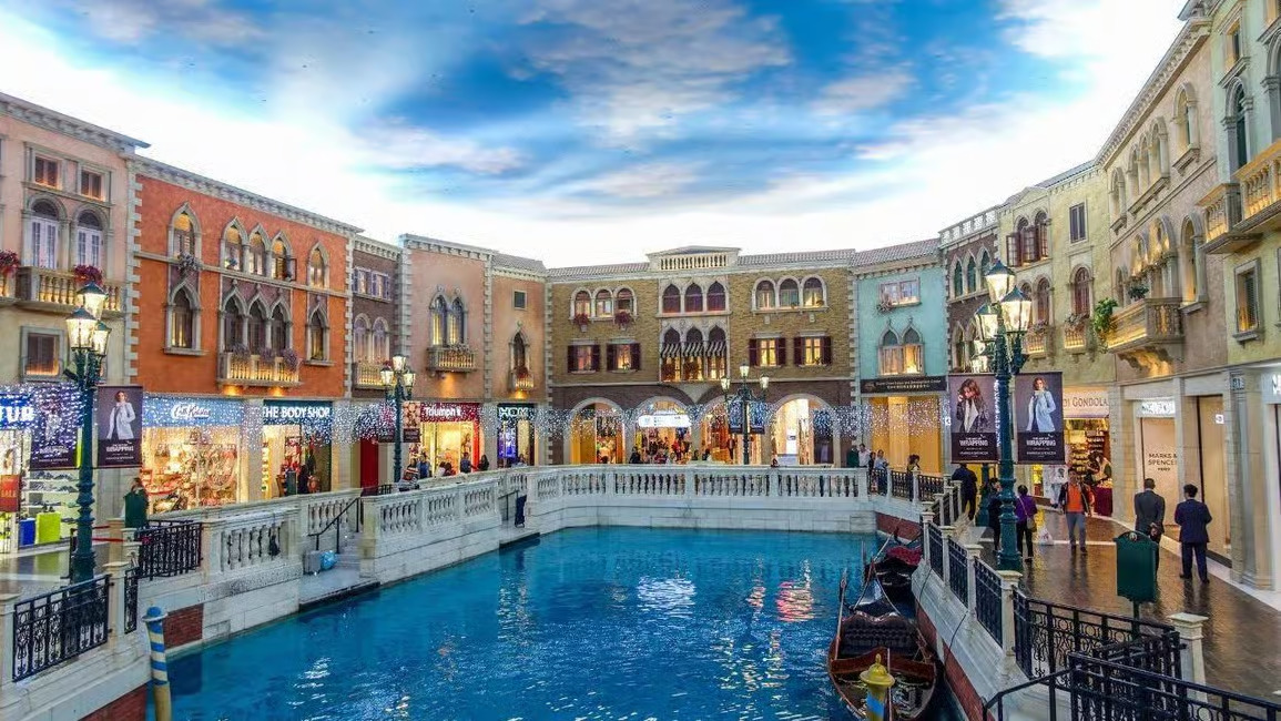 Gondola Ride at The Venetian Macao 5