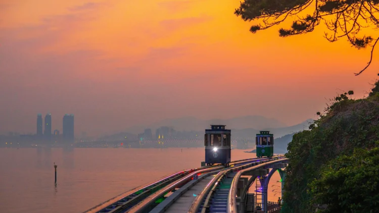 Sunset Haeundae Sky Capsule & Busan Night view Tour 2