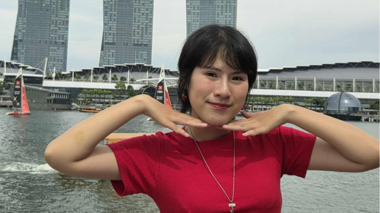 Ride Through Ho Chi Minh City with Locals – Private Scooter Ride with Nga (English Speaking)