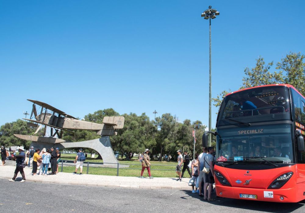 Lisbon Hop-On-Hop-Off Bus by Grayline Portugal 5
