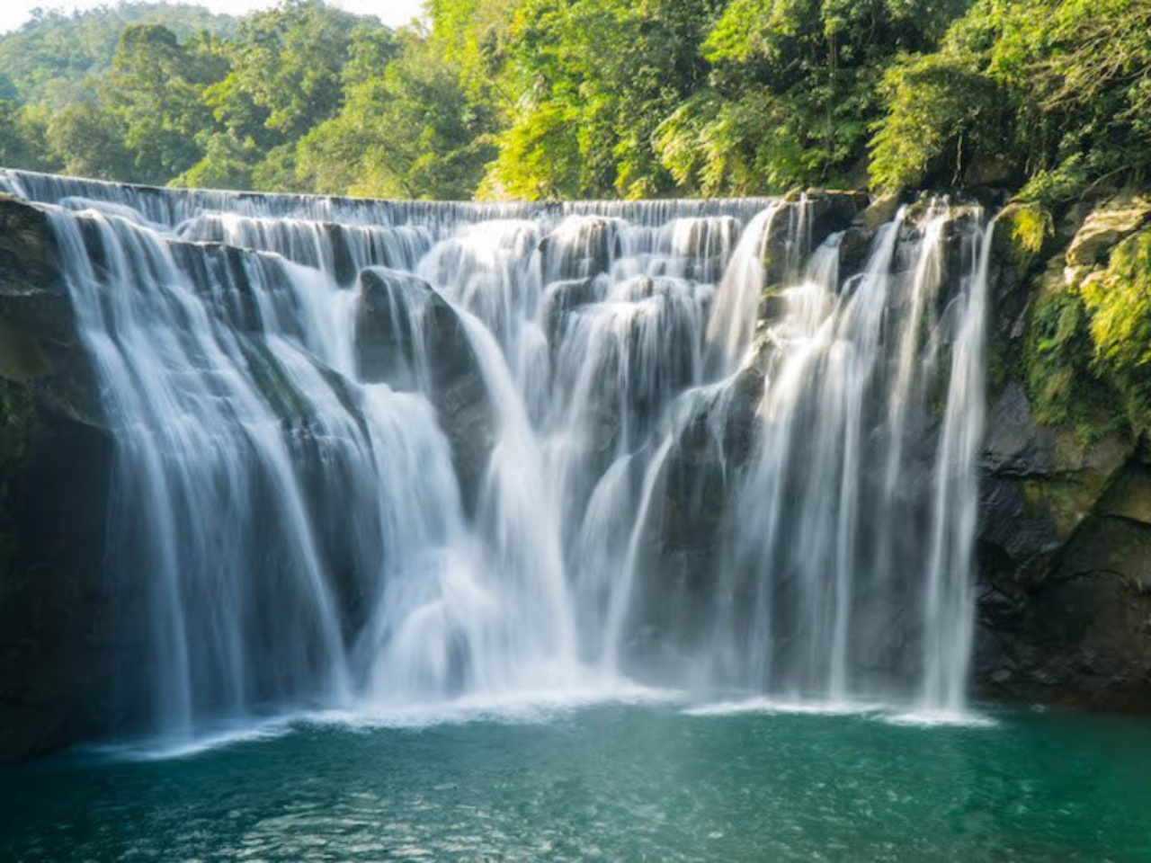 Yehliu Geopark, Jiufen, Shifen, and Golden Waterfall Day Tour 2