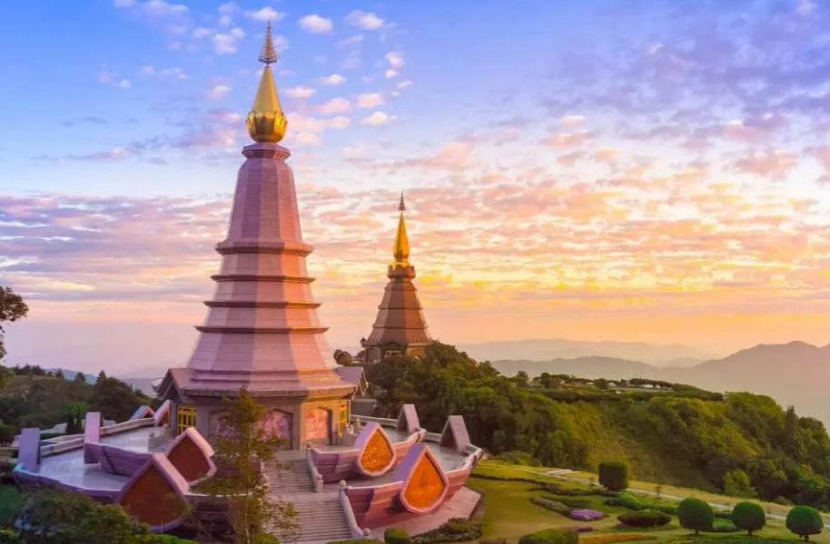 Doi Inthanon National Park Tour with Trekking at Pha Dok Seaw or Kew Mae Pan | Chiang Mai 4