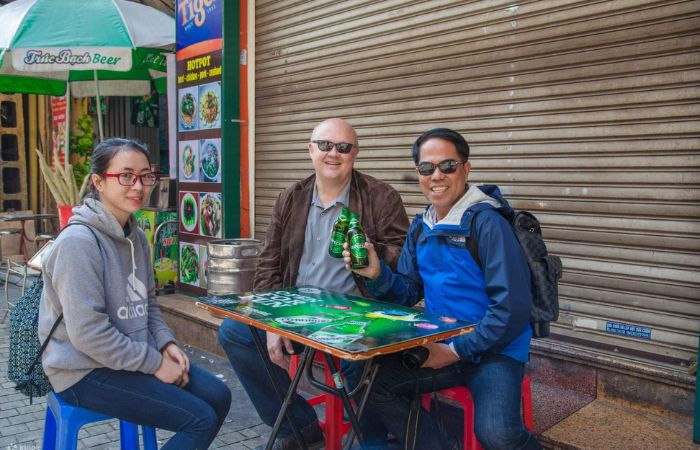 Hanoi Street Food Walking Tour with Cyclo Ride 4