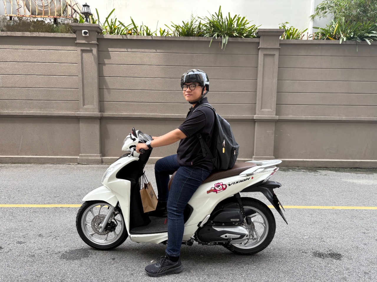 Experience Real Ho Chi Minh City On Motorbike with Nam Phuong 3