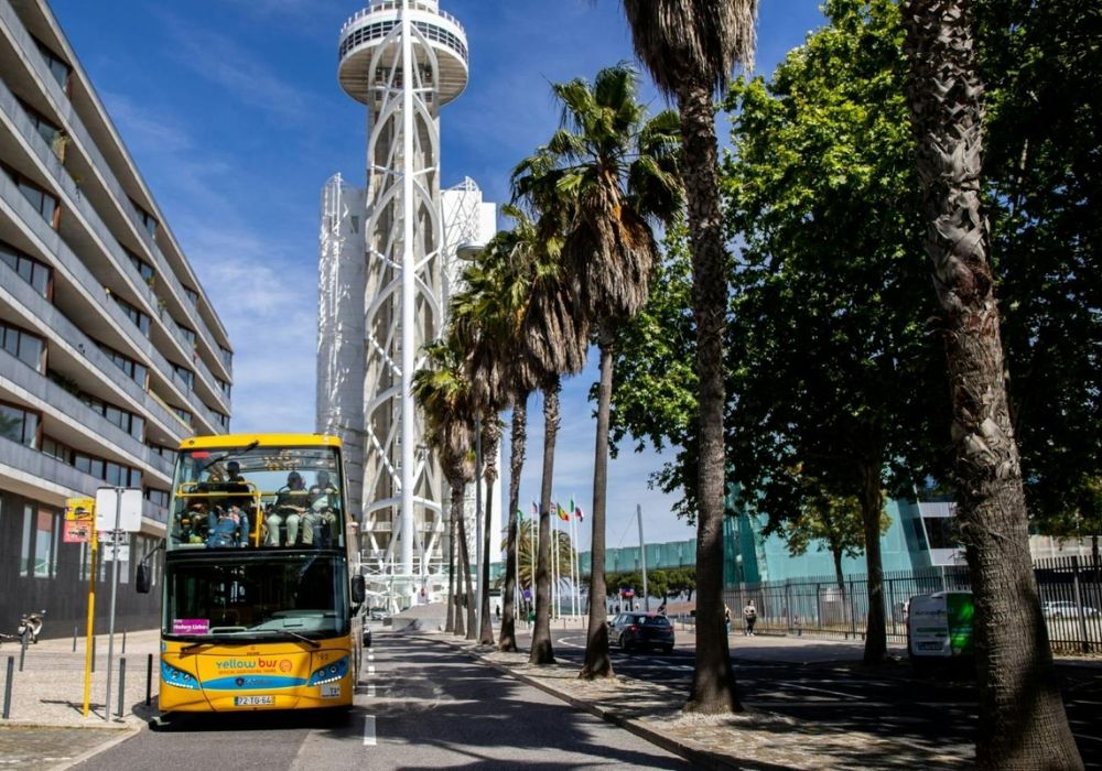 Modern Lisbon bus tour 5