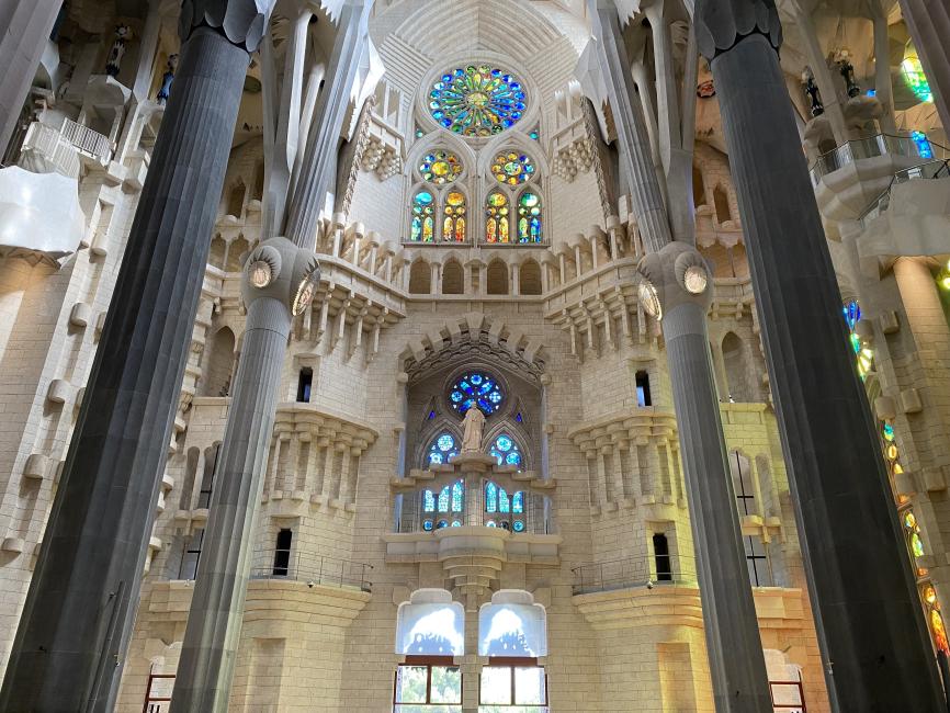 Barcelona Sagrada Familia Tour with Asian Language-Speaking Guide 4