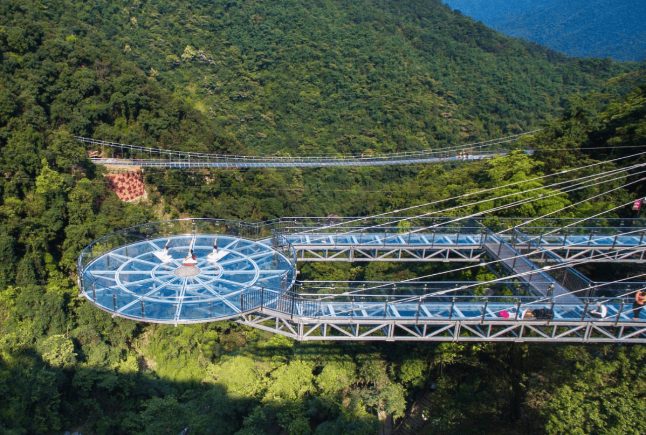 Guangzhou Private Day Tour: Gulong Canyon & Glass Bridge 2