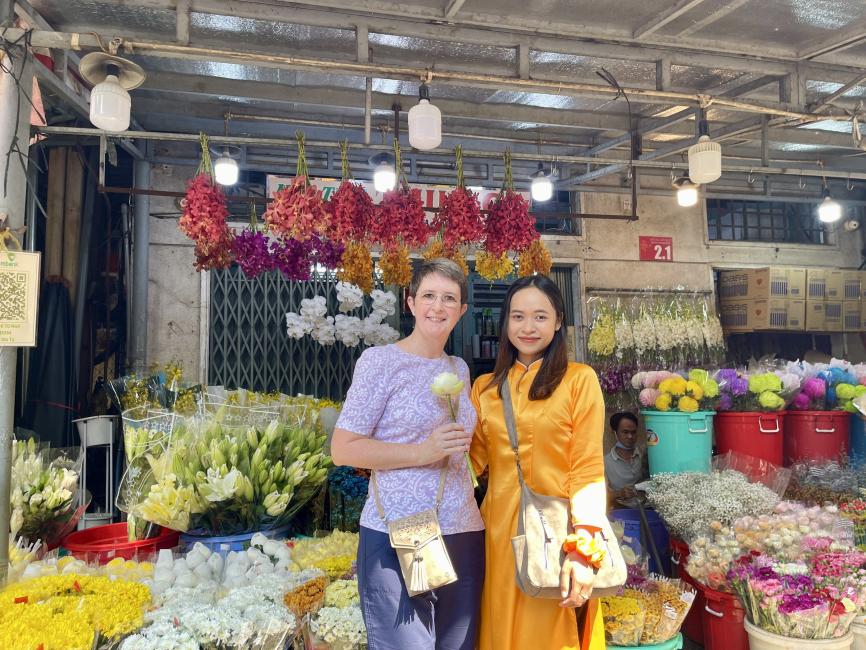 Female Aodai Rider Ho Chi Minh Hidden Gem Sightseeing Tour: Chinatown, Flower Market, Optional Local Food and Vietnamese Coffee Experience | Vietnam 5