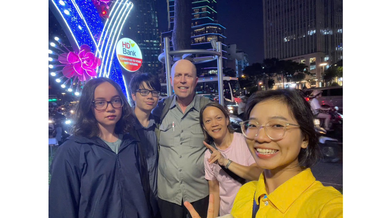 Night Walking Tour - Explore the Heart of Saigon (Chinese & English speaking) 2