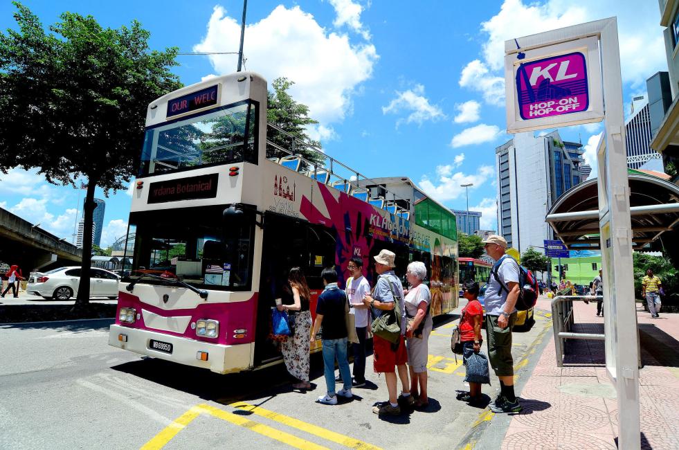 KL Hop-On Hop-Off Sightseeing Bus Tickets | Malaysia 4
