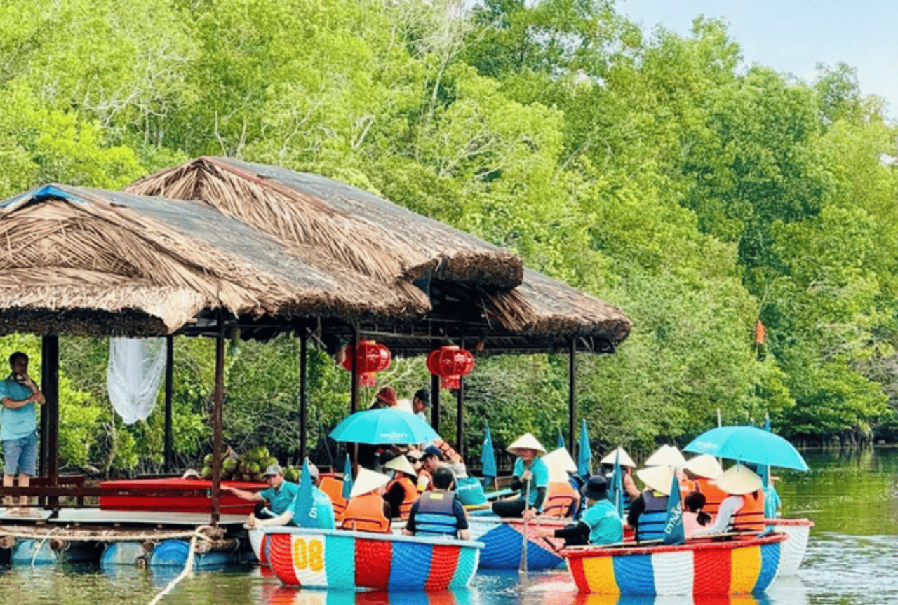 Full Day Phu Quoc Island Tour by Army Jeep 4