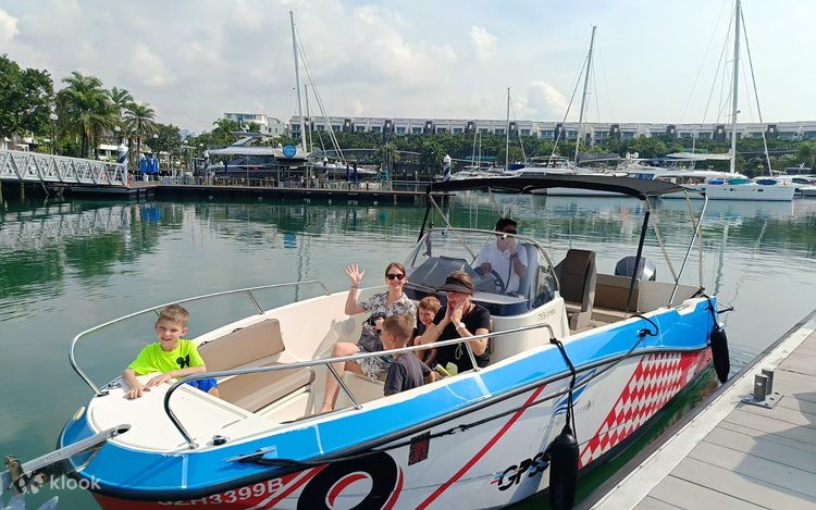 Southern Islands Speedboat Guided Tour by YachtCruiseSG 3