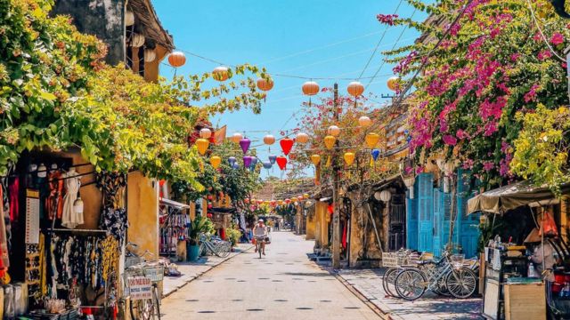 Classic Walking Tour in Hoi An