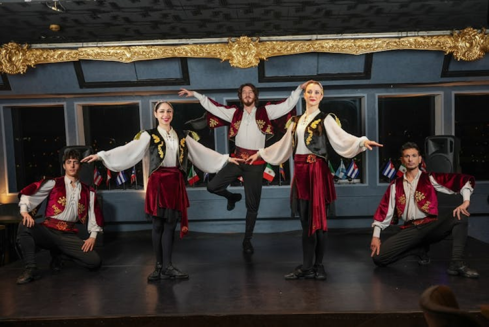 3-hour Bosphorus Cruise with Dinner Show