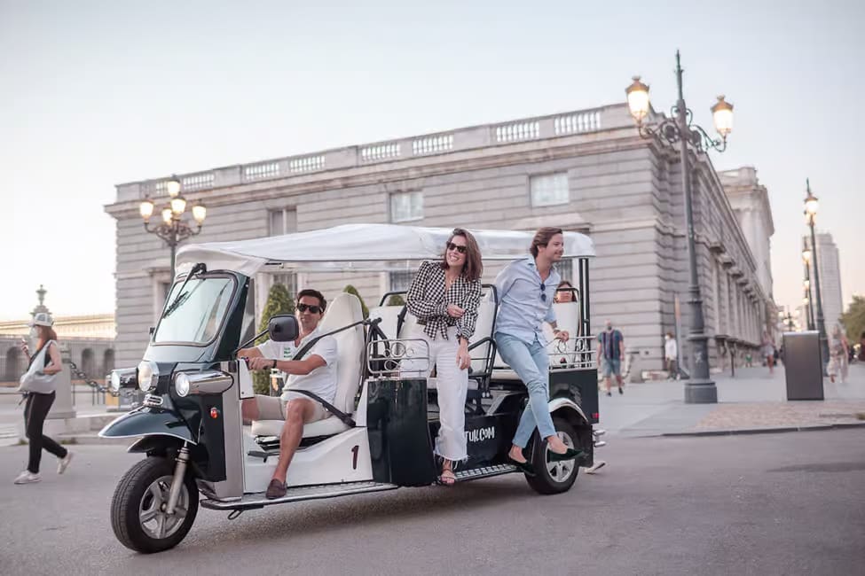 Tuk Tuk tour in Madrid