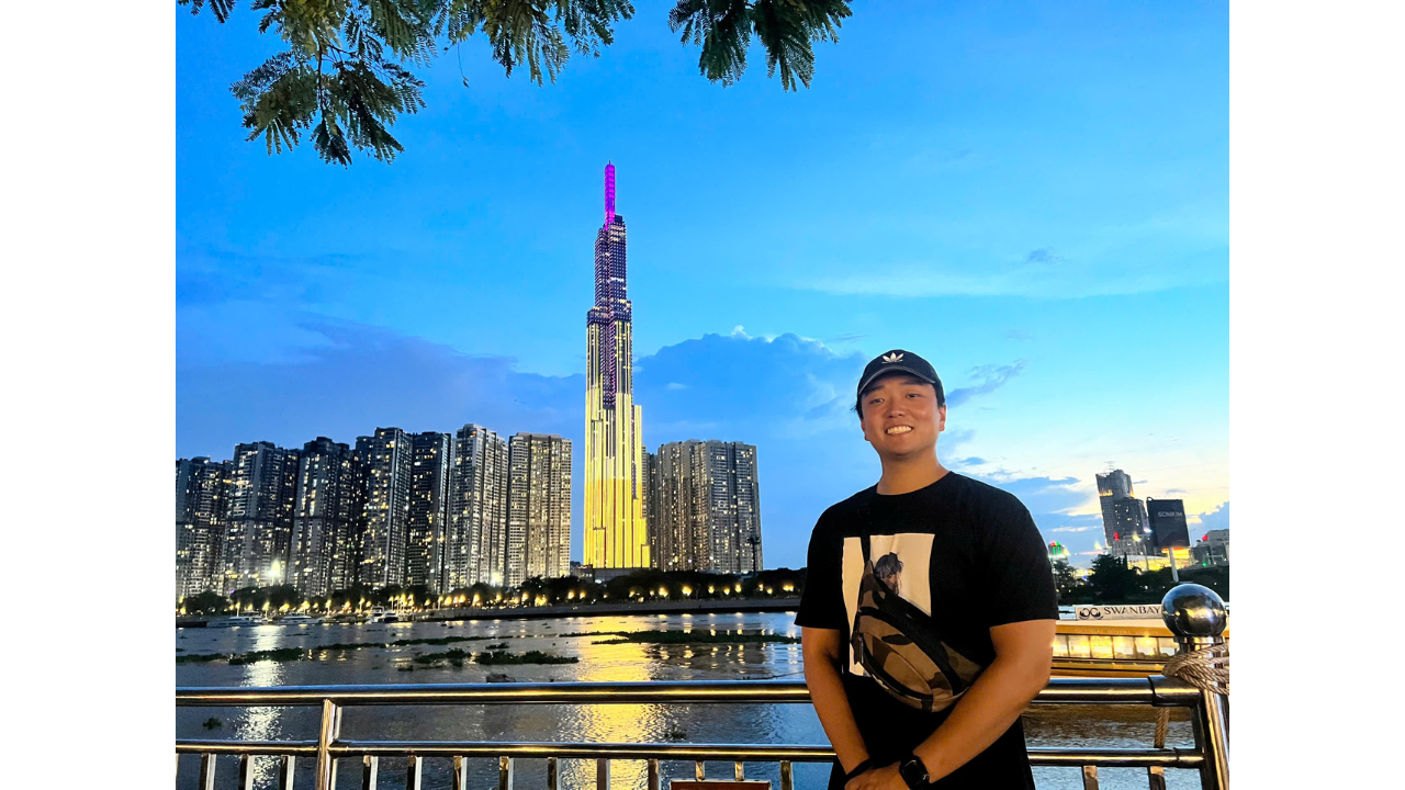 Night Walking Tour - Explore the Heart of Saigon (Chinese & English speaking)