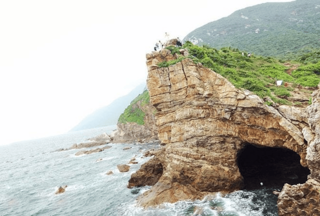 Shenzhen Coastal Day Tour: Dapeng Ancient City, Yangmeikeng & Judiaosha Beach 5