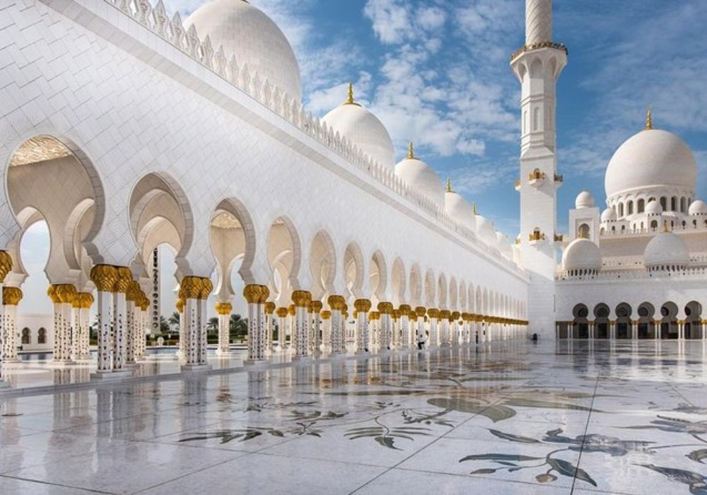 Premium Abu Dhabi Full-Day City Tour from Dubai 4