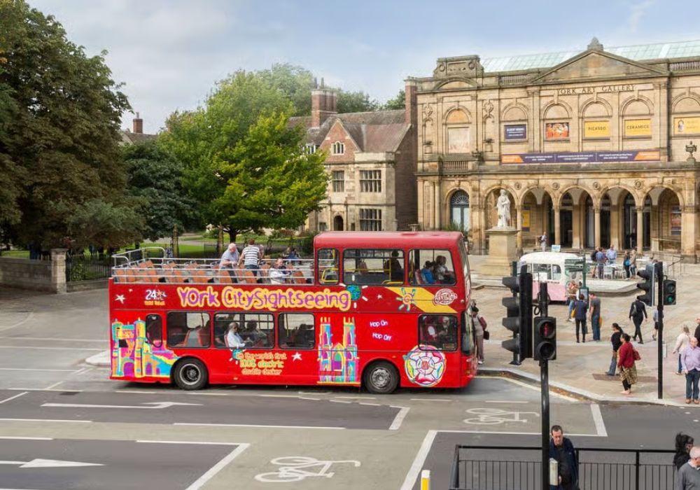 Edinburgh Hop-On Hop-Off City Sightseeing Bus Pass
