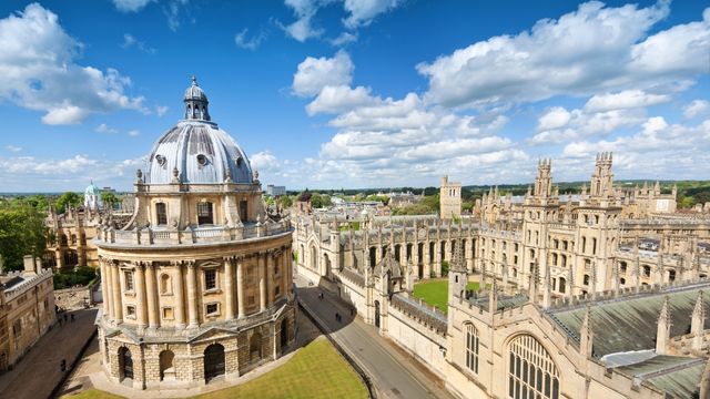 Warner Bros. Studio Tour London & Oxford Walk One-day Transfers With Tickets & Walking Tour