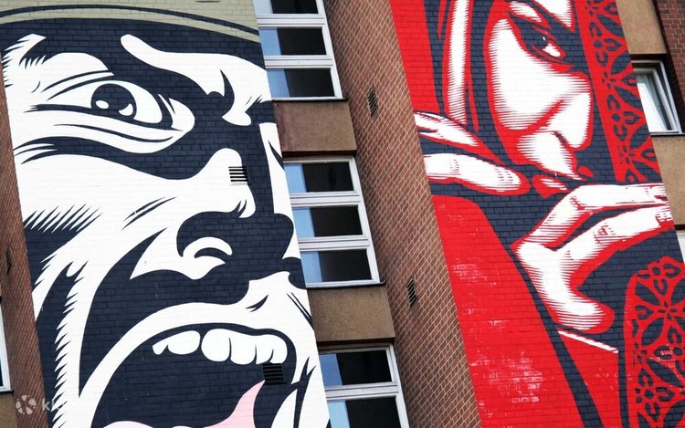 East Berlin's street art private walking tour