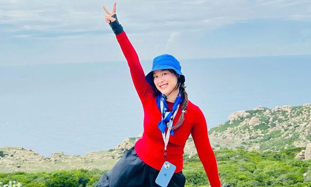 Explore, Taste & Experience Saigon with Locals – Custom Ride with Spring (English Speaking)