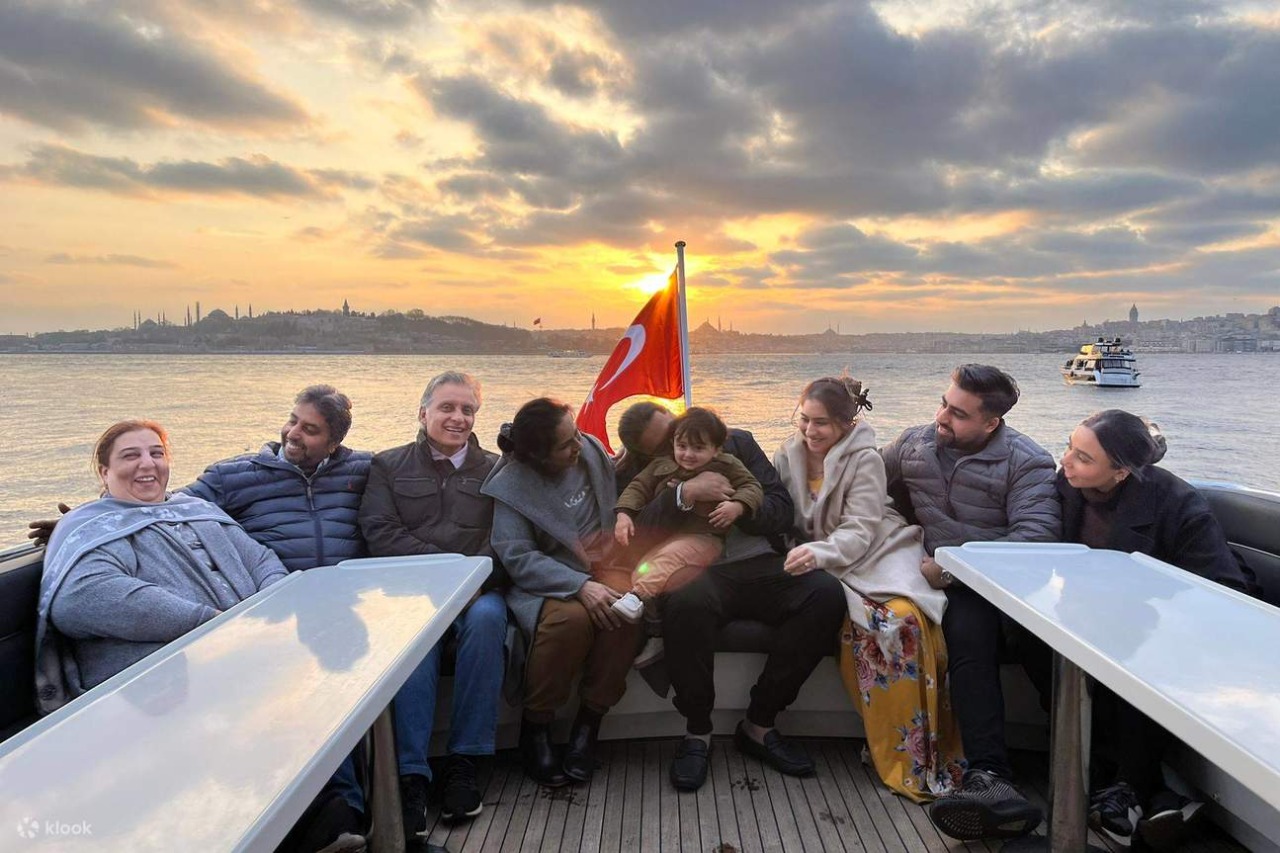 Istanbul Old City Highlights Tour with Lunch Sunset Cruise 5