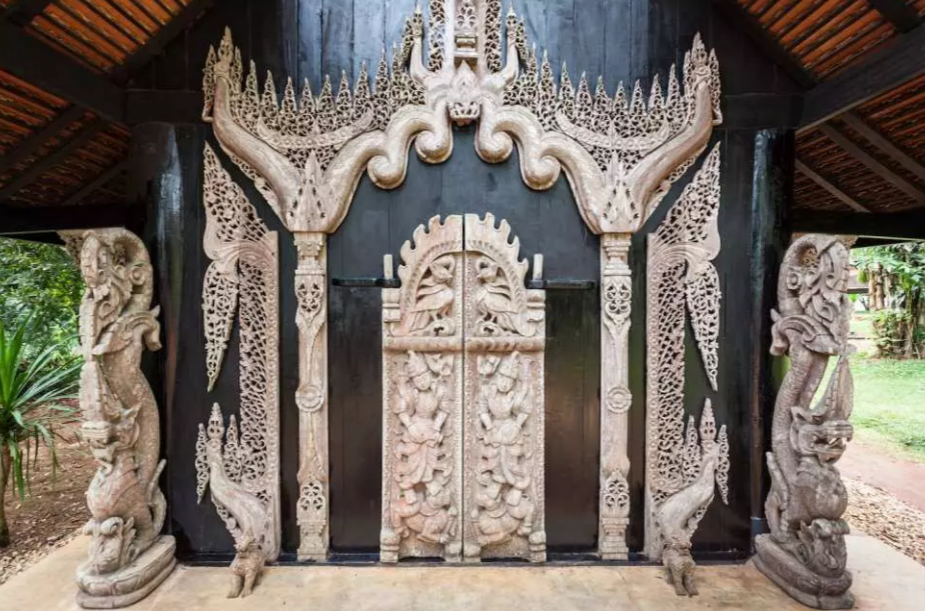 Chiang Rai Day Tour from Chiang Mai | White Temple, Blue Temple, Black Museum, Golden Triangle & Singha Park 2