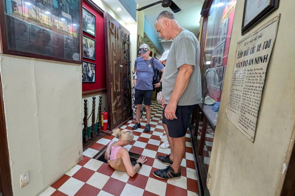 See the Real Saigon – Private Scooter Adventure with Happy 5