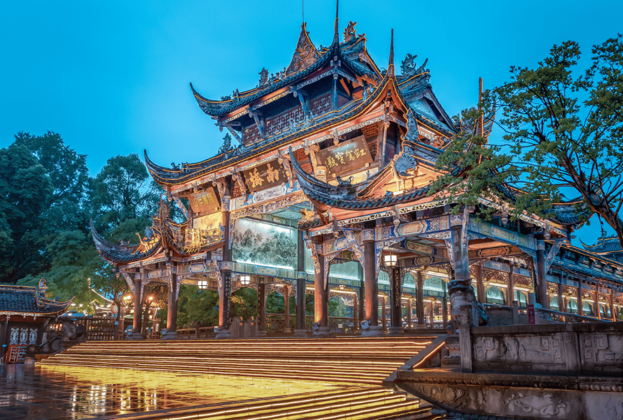 Dujiangyan & Panda Valley Small-Group Day Tour with English Guide