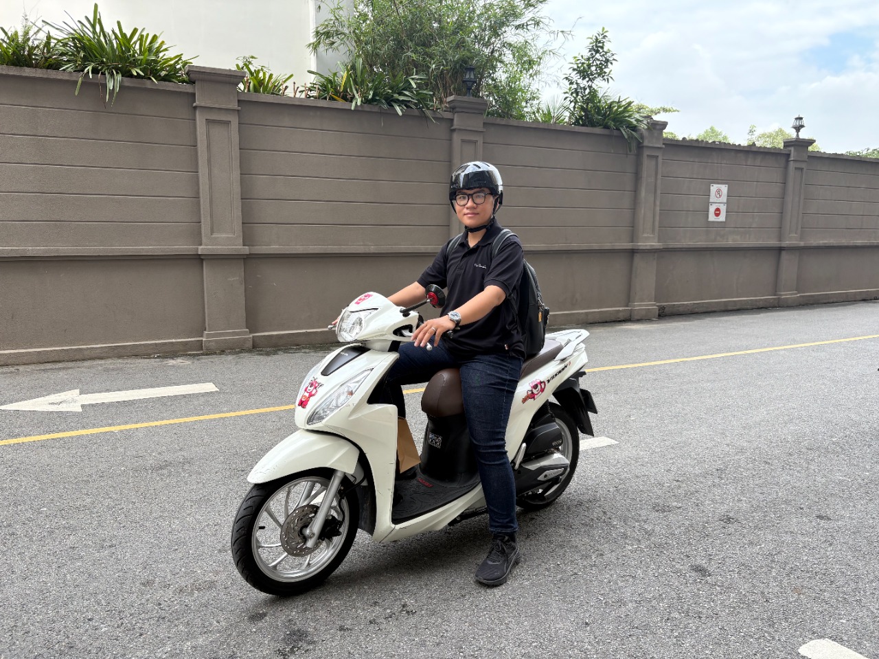 Experience Real Ho Chi Minh City On Motorbike with Nam Phuong