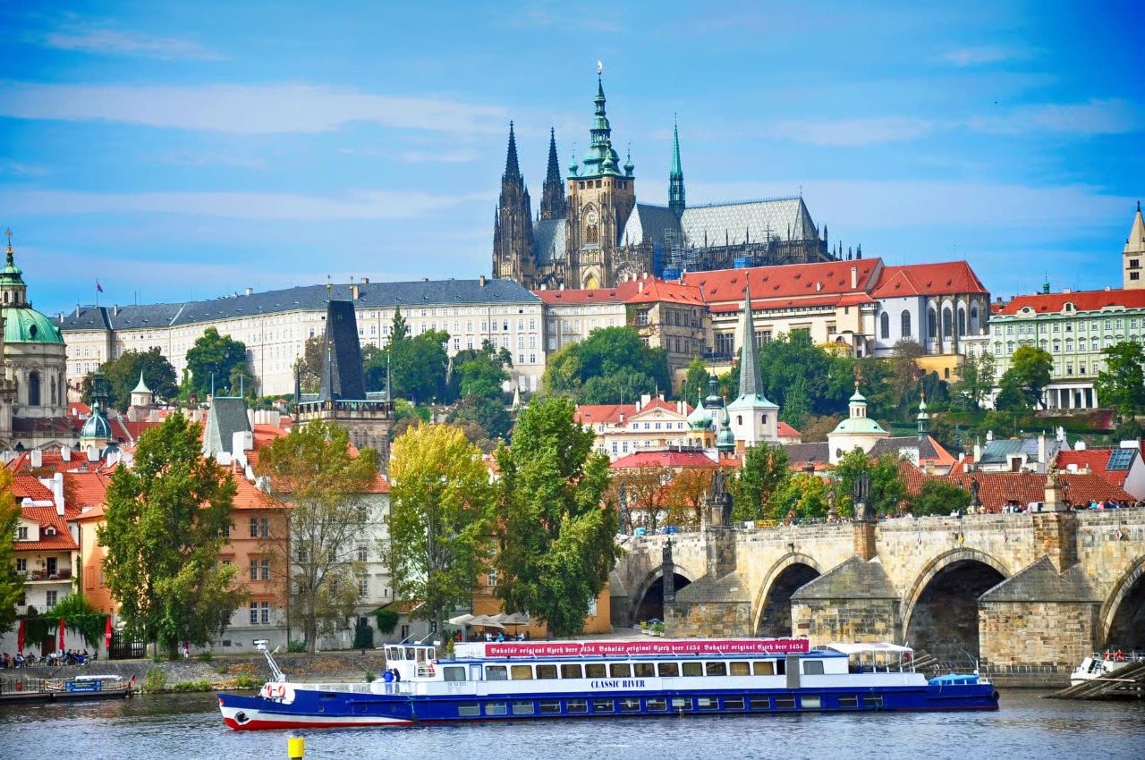 Panoramic Vltava river cruise in Prague