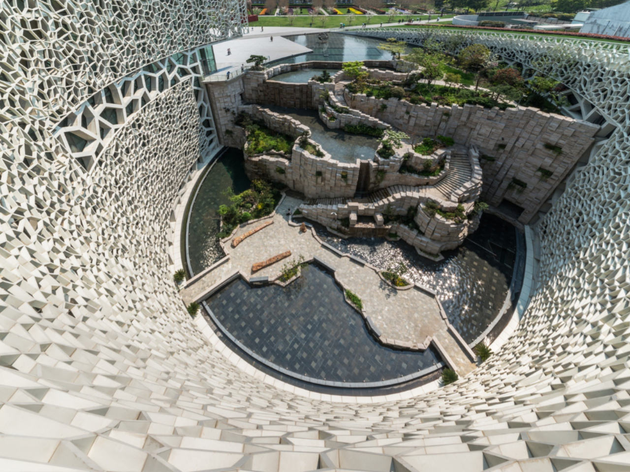 Shanghai Natural History Museum Half-Day Tour (2-hour in-depth course + optional entrance fee) 5