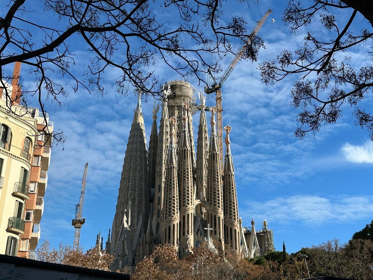 Sagrada Familia Fast Track Ticket Guided Tour With Tower Access