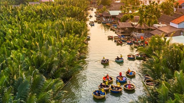 Discovering Hoi An's Charm by Bamboo Basket Boat & Lantern Boat Trip 4