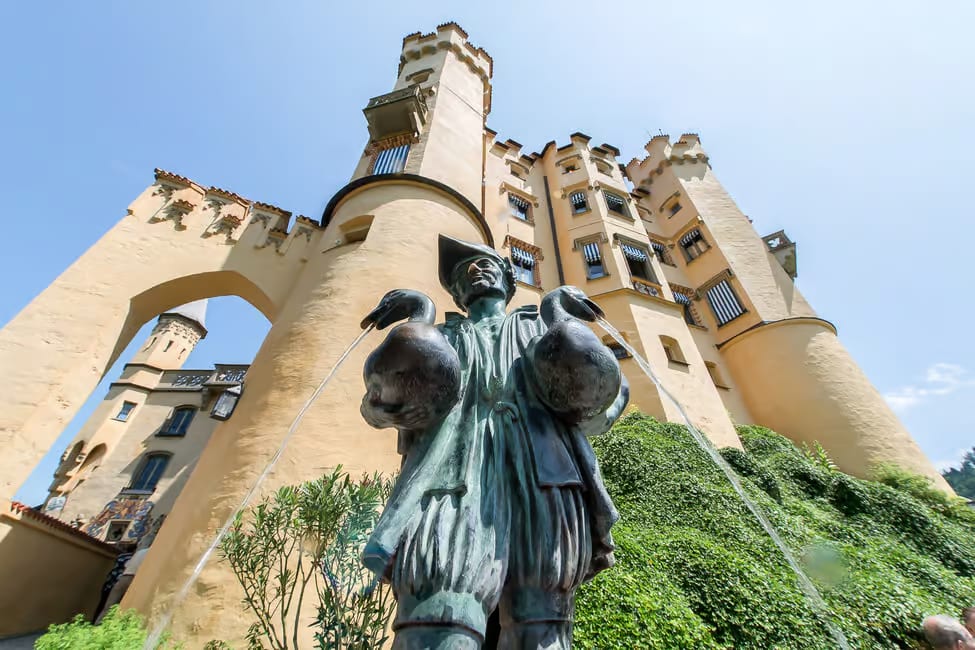 Neuschwanstein & Linderhof Castle Day Tour from Munich 2