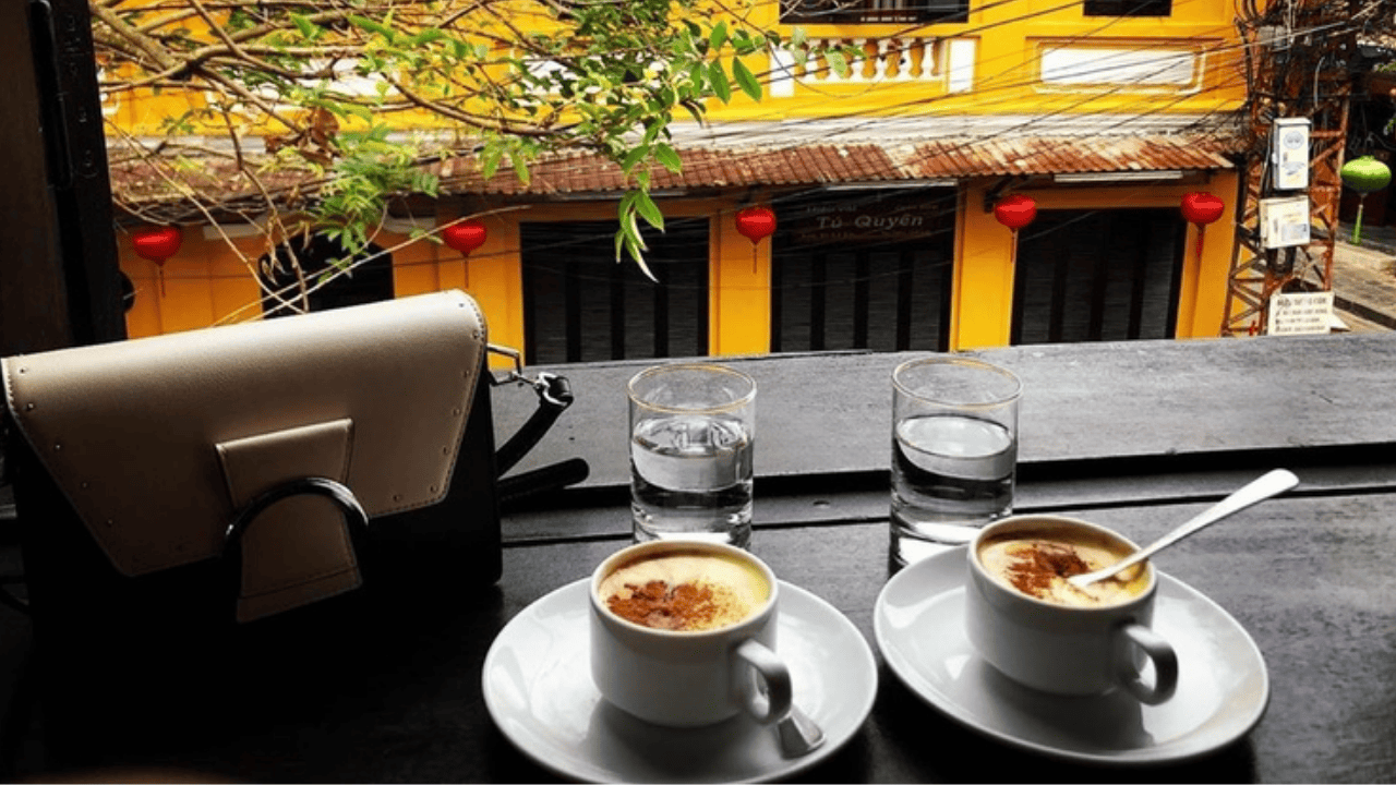 Uncover the Charm of Sai Gon on Scooter With Local - May (Chinese Guide) 5