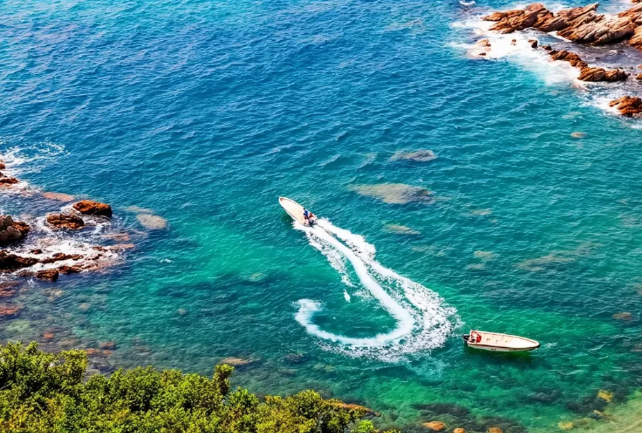 Shenzhen Coastal Highlights Day Tour from Guangzhou: Nan’ao No.1 Beach, Judiaosha & Yangmeikeng