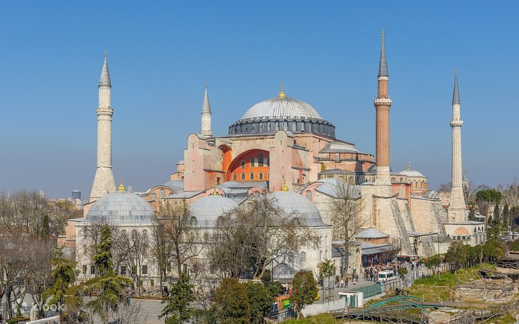 Topkapi Palace, Hagia Sophia & Basilica Cistern Combo Tickets 4