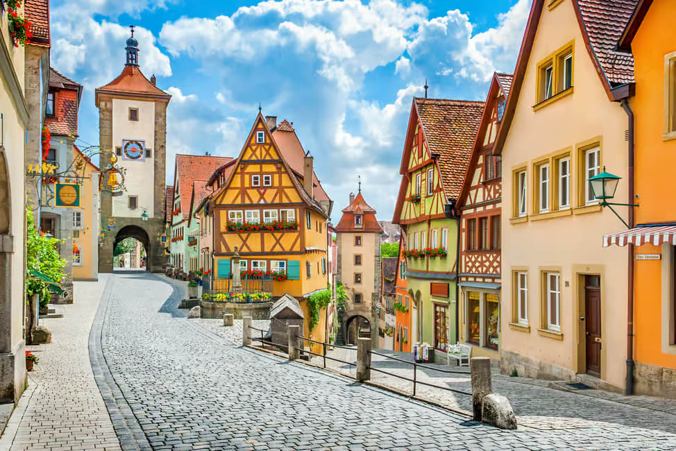 Romantic Road: Rothenburg and Harburg Tour from Munich
