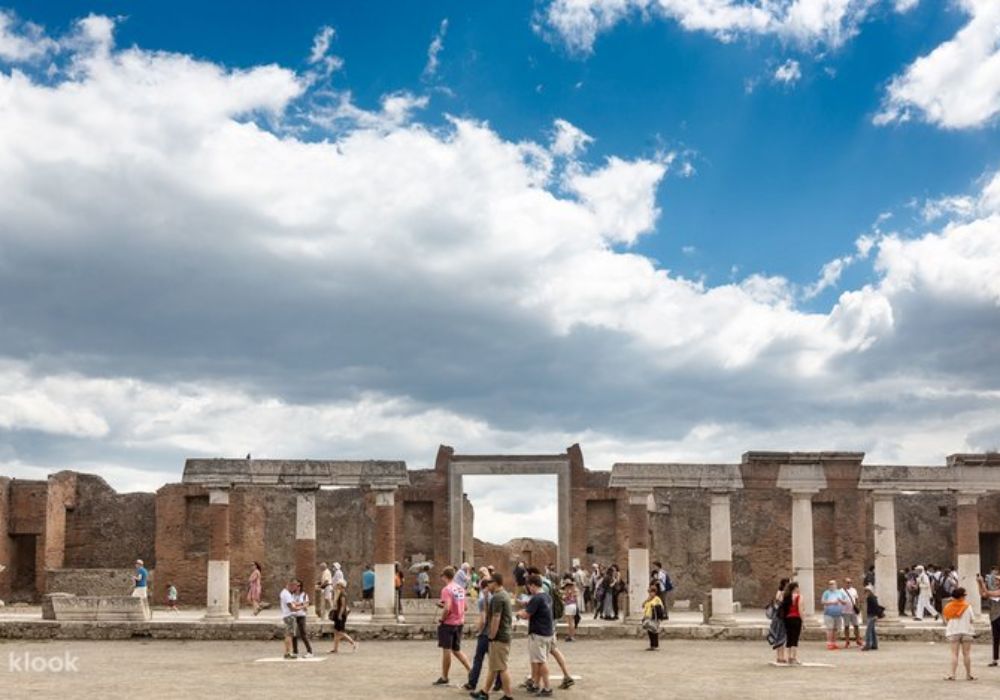 Pompeii, Amalfi Coast and Sorrento Peninsula Tour from Rome 2