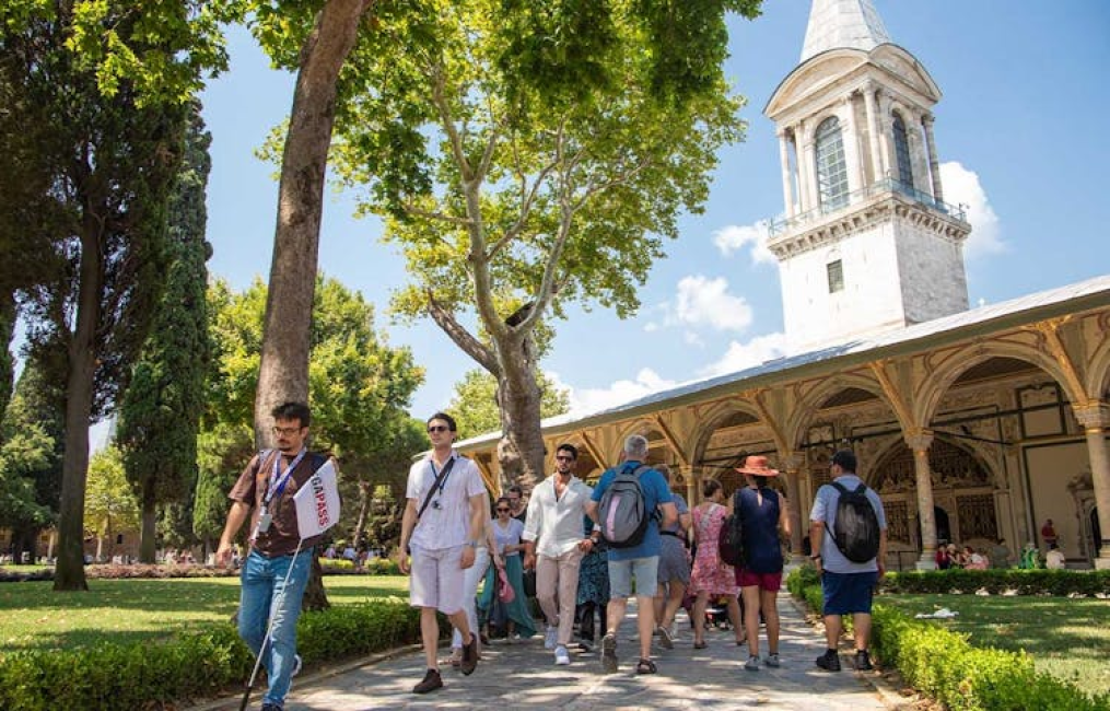 Topkapi Palace Fast Track Ticket, Highlights Tour and Audio Guide 5