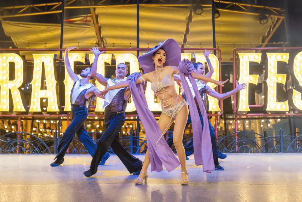 Ba Na Hills By Night And Golden Bridge with Buffet Dinner and Round Trip Shuttle Bus | Vietnam 3