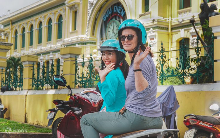 Half-day City Highlights & Hidden Gems Tour 4