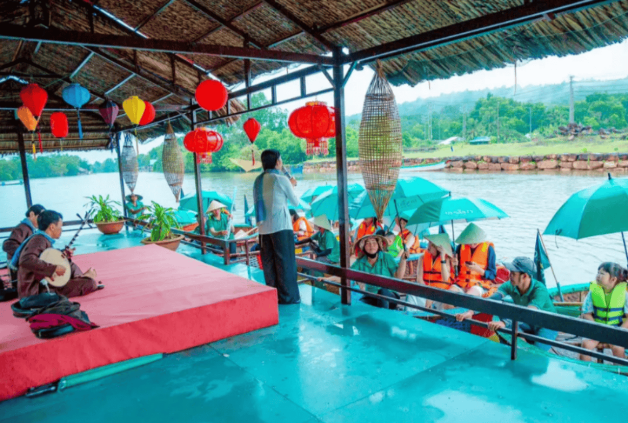 Bee Farm & Cua Can River Basket Boat Day Tour in Phu Quoc 2