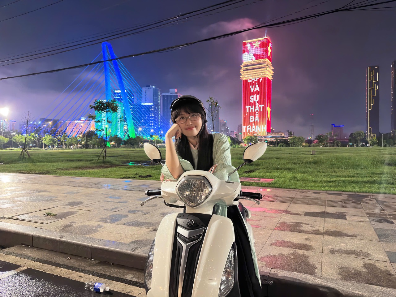 Adventure Around Saigon with Local – Ride with Mia (English Guide) 4