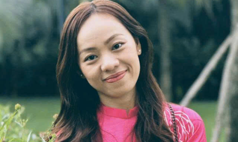 Saigon Private Ao Dai Motorbike Shopping & Food Tour with Jennie